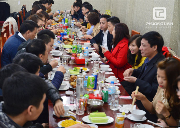 Công ty Phương Linh tổ chức tiệc liên hoan chúc mừng ngày Quốc tế phụ nữ (8/3) đầy ấn tượng