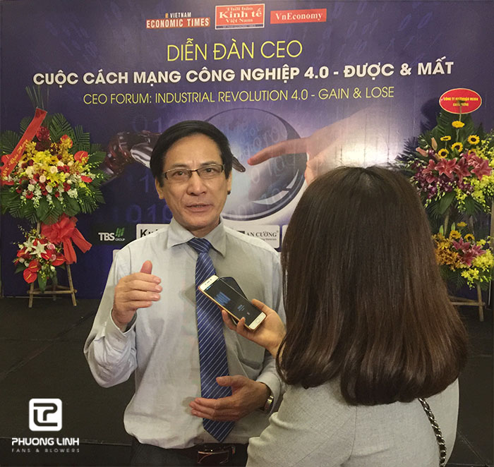 Ông Nguyễn Khắc Trình – PGĐ Công ty Phương Linh trả lời báo chí về sự chuẩn bị của Phương Linh trước cuộc CMCN 4.0